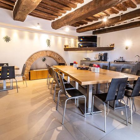 Tenuta Borgo San Michele Губио Екстериор снимка