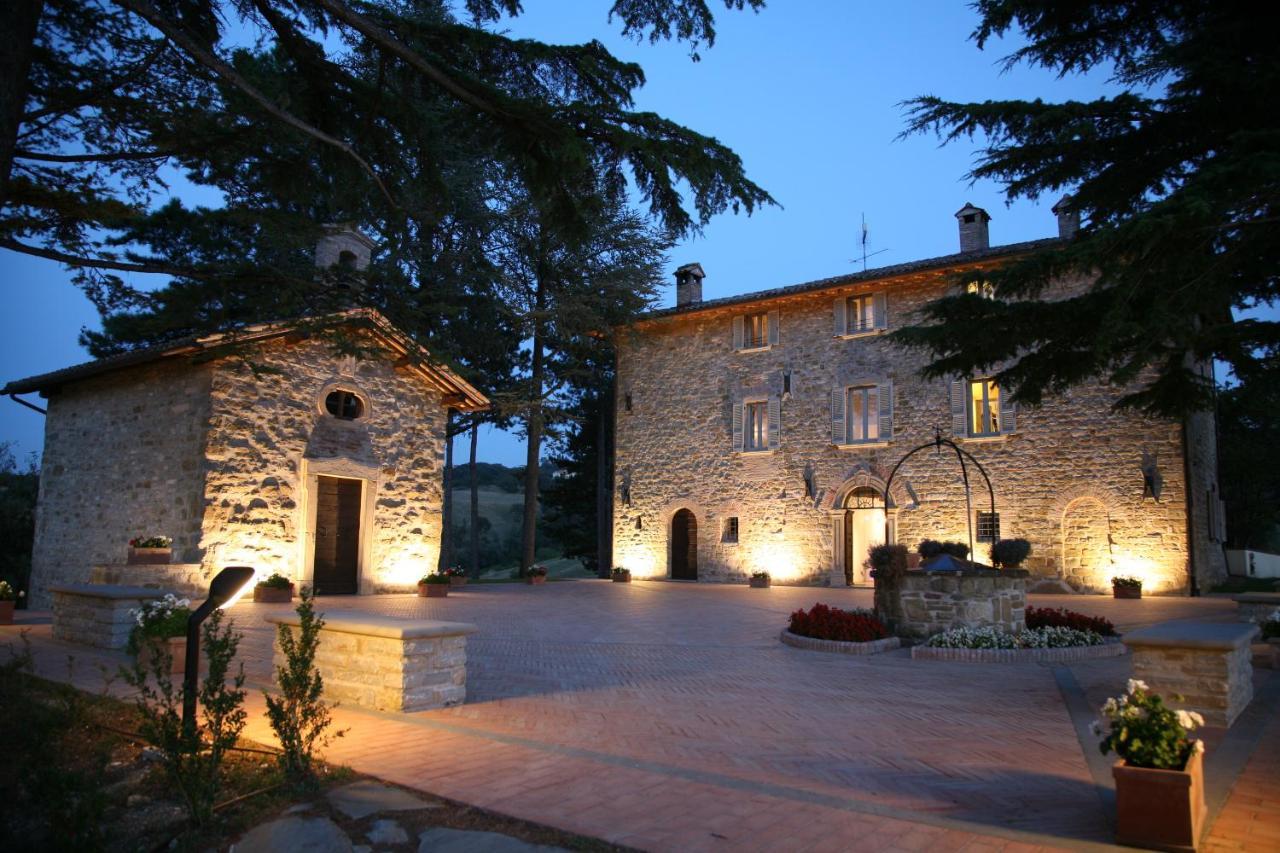 Tenuta Borgo San Michele Губио Екстериор снимка
