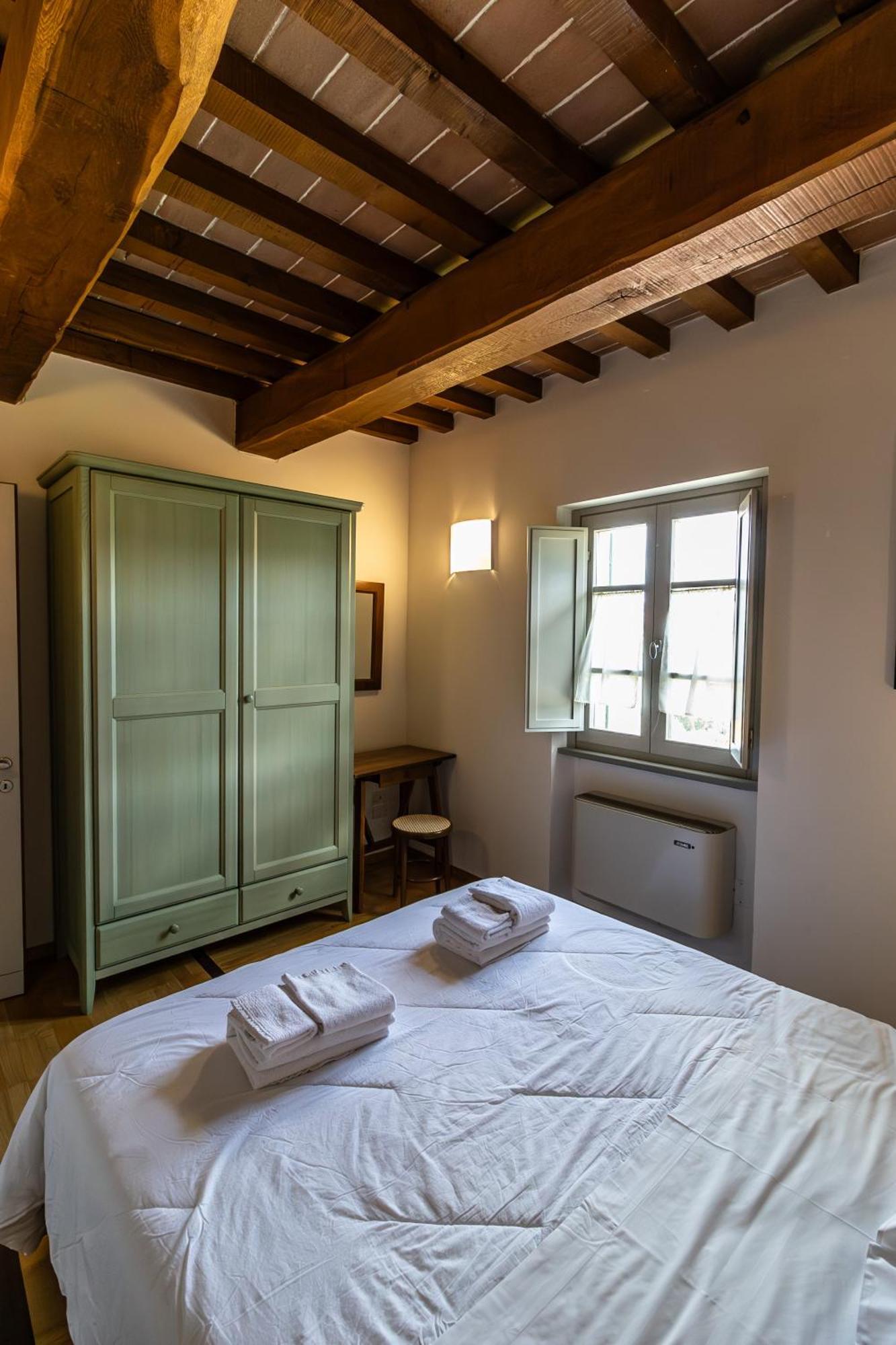 Tenuta Borgo San Michele Губио Екстериор снимка